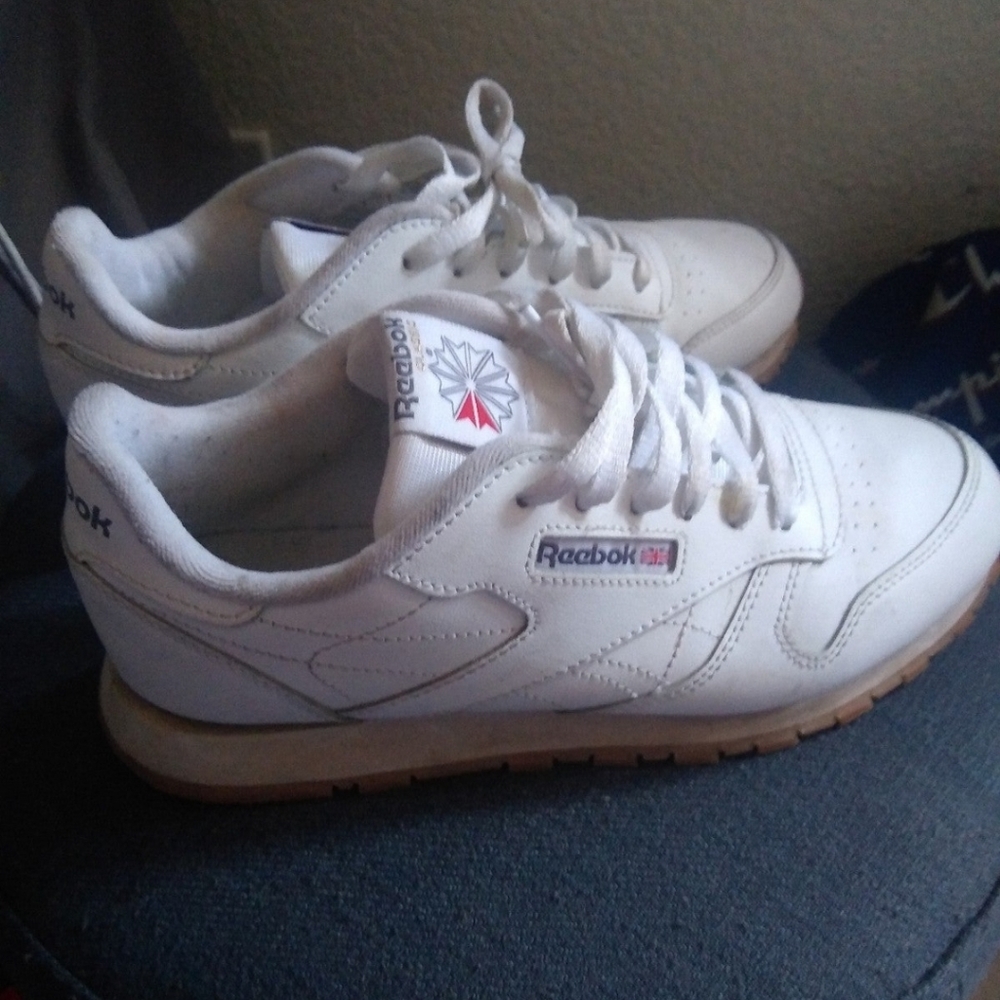 Men's Reebok Classics - Picture 2 of 6
